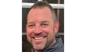 Brian Saari's Instagram, Twitter & Facebook