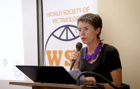 Information and translations of larroulet in the most comprehensive dictionary definitions resource on the web. Pilar Larroulet Presento En Onu Mujeres Sobre La Realidad De Las Mujeres Privadas De Libertad Instituto De Sociologia