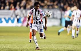 Salzburg v lask linz, 16.12. Samuel Tetteh Features As Lask Suffer Defeat To Red Bull Salzburg Ghana Latest Football News Live Scores Results Ghanasoccernet