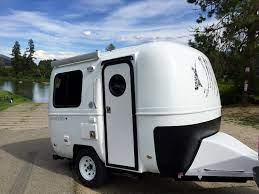 Canadian Manufacturers Of Small Lightweight 135ft Fiberglass Trailers Bui Small Lightweight Travel Trailers Lightweight Travel Trailers Small Camping Trailer