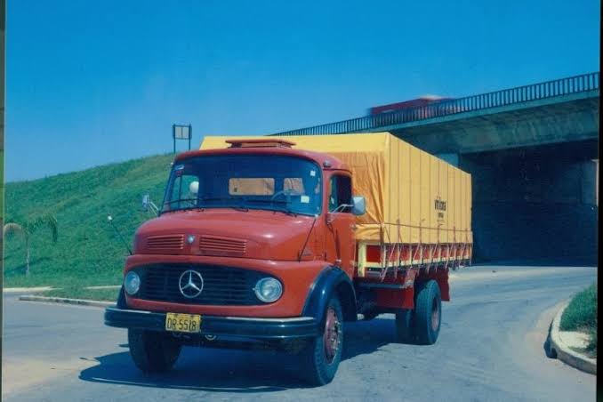 Mercedes L1111 e L1113: os caminhões mais queridos do Brasil