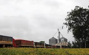 Paralisações de caminhoneiros podem atingir todo o brasil. Ybocz2vv0wf 1m