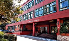 L'azione è sottolineata dallo storico, mentre tutti i diversi quadri che compongono la drammatizzazione saranno recitati da due ragazzi. La Scuola Italiana Cristoforo Colombo Di Buenos Aires Itbuenosaires