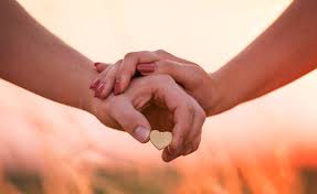 Una partecipazione che va per la maggiore è quella. Come Festeggiare Il Vostro Primo Anniversario Di Matrimonio