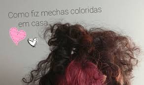 As mechas coloridas sempre foram utilizadas pelas adolescentes porém está sendo mais utilizada ainda nessa década dos coloridos. Como Fiz Mechas Coloridas Em Casa No Cabelo Da Mae Cacheia