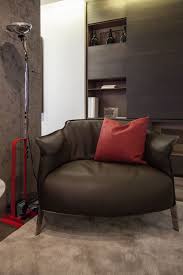 For a start, many people find them more comfortable. Top 19 Accent Chairs That Blend Looks With Comfort