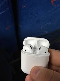 Apple's new airpods look and sound very familiar, but there are a handful of new things that make them better than before. Finally Pulled The Trigger And Upgraded From My Gen 1 To Gen 2 Airpods With Wireless Charging These Are Amazing Airpods