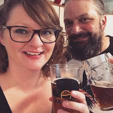 Killihump Drinks Beer