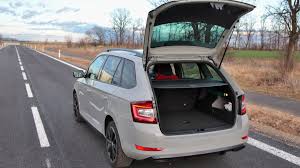 1.0 mpi mit 75 ps (55 kw) und 95 nm, 1.0 tsi mit 95 ps (70 kw) und 160 nm sowie; Test Skoda Fabia Combi Monte Carlo 1 0 Tsi 70 Kw 2019