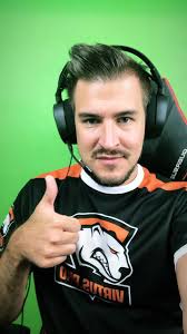 Wierzę! Twitch.tv/izakooo