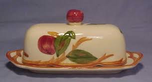A beautiful example of the franciscan apple pattern of the crescent salad plate. Franciscan Ware Apple Franciscan Ware Apple Decorations Franciscan Apple