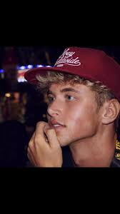 Bethan Abbott (@beth_abbott1993)