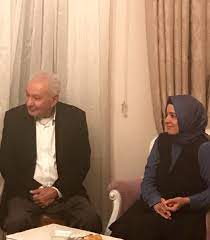 We would like to show you a description here but the site won't allow us. Dr Betul Sayan Kaya En Twitter Kardesinin Esi Vefat Eden Eski Saglik Bakani Yasar Eryilmaz A Taziye Ziyaretinde Bulunduk
