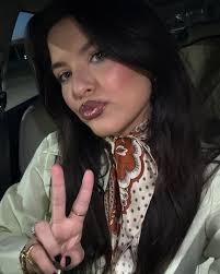 a series of selfies🙈 they say green eyes are crazy, I don't believe that  for a minute🫢💚