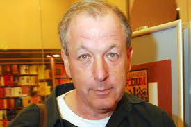 He's a hungarian writer, successful in his country and known in other countries where some of his short stories, novels, plays and films have been published and. Vamos Miklos Hiaba Kuzdott Valassal Vegzodott Mindket Hazassaga Hazai Sztar Femina