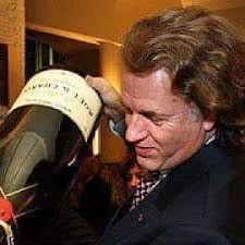 Musicians promoting unity through music