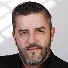 Am Anfang schuf Gott Himmel und Hölle: Das Darknet und seine pädophilen  Netzwerke: Selbert, Joachim: 9798843353353: Books