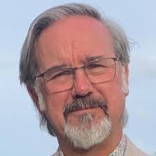 Maxine Lynch's Instagram, Twitter & Facebook