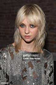 109 Rock And Roll Hall Of Fame Annex Nyc Grand Opening Inside Stock Photos,  High-Res Pictures, and Images