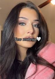 Sydney Durfee's Instagram, Twitter & Facebook