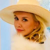 Samantha Phillips's Instagram, Twitter & Facebook