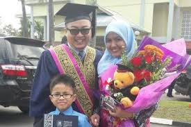 Bicara perdana naib canselor 2020 akan diadakan pada 4 mac 2020, jam 9.00 pagi di dectar ukm. Status Suami Dan Bapa Tidak Halang Kejayaan Komuniti Segamat