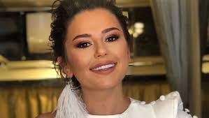 Ünlü şarkıcıdan müjdeli haber geldi. Merve Ozbey Anne Oldu Magazin Haberleri