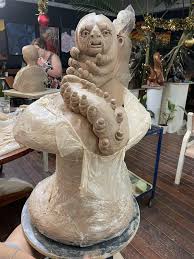 He was voiced by the late alan rickman. Progressing Nicely Is This Clay Sculpture Of Absolem From Alice In Wonderland Georgettes Art