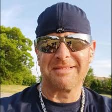 Today's Gospel: “Pray always & never lose heart.” To pray persistently is  to hold