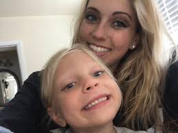 Kailey Freeman (@kaileyblueyes)