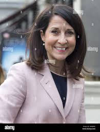 Liz Kendall, Labour-Abgeordnete für Leicester West, nimmt an der Debatte  des Spectators im Londoner Palladium im Zentrum von London Teil, bevor das  britische Referendum über die EU-Mitgliedschaft ansteht. Weitere Sprecher  des Panels