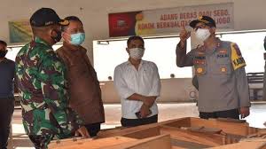 Check spelling or type a new query. Kapolres Pastikan Pabrik Rokok Di Lamongan Tidak Menjadi Klaster Penularan Covid 19 Tribunnews Com Mobile