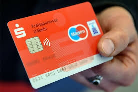 Echte kreditkarten und einen dispositionskredit können sie erst mit erreichen der volljährigkeit beantragen. Sparkasse Erhoht Preis Fur Ec Karte Sachsische De
