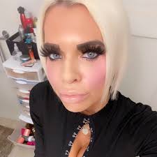 Darien Henderson Email & Phone Number