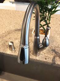 Before even starting to remove the single lever faucet, make sure you turn off the main valve of your water. Delta Single Handle Kitchen Faucet Repair Cheapest House On The Block