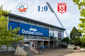 Die kompakte ansicht aktueller transfergerüchte (zugänge). Hansa Rostock Besiegt Halle Mit 1 0 Rostock Heute