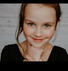 The Rose Wagon warmly welcomes Jonni Shandor to our cast as Isabella,  welcome Jonni. Biography Jonni Shandor has been involved in her community  theater since she was a small child. Her love