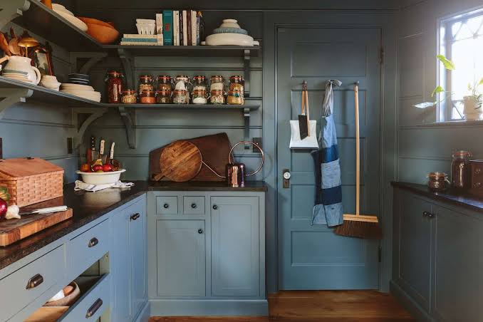 35 Blue Farmhouse Kitchen Cabinets for a Welcoming Feel