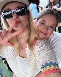 Addie Case (@addiefreakingcase) • Instagram photos and videos