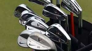 A Look Inside Tiger Woods Winning Golf Bag At The 2012 At National Golf Bags Golf Golf Equipment