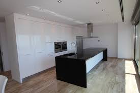 Refomas integrales, cocinas, baños, suelos y a/ac. Cocinas A Medida En Castellon De La Plana Y Provincia Fabrica Y Fabricacion De Cocinas En Madera Personalizadas Desde Hace Mas De 20 Anos Muebles A Medida En Valencia