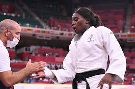 Coming to tokyo to win the olympic title, the only one missing from its formidable record, the french judokate stumbled in the final on shori hamada. Kycjuo Dlyer1m