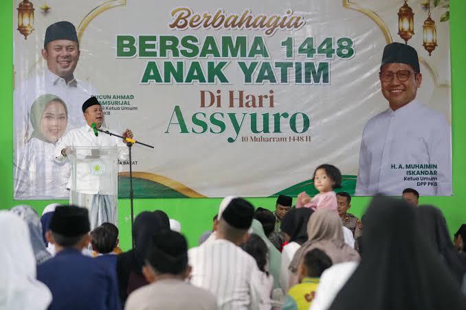 Peringati 10 Muharram, Kang Cucun Buka Rutilahu dan Santuni 1.448 Anak Yatim di Bandung