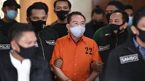 Terkait dakwaan penerimaan suap, jaksa pinangki dinilai terbukti menerima usd 500 ribu atau sekitar rp 7,3 hakim banding menilai bahwa jaksa pinangki terbukti dalam pasal 5 ayat (1) huruf a uu. Krisna Pinangki And Andi Submit Fatwa Proposal To Djoko Tjandra But