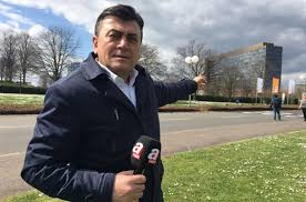 Maybe you would like to learn more about one of these? A Haber Muhabiri Yuksel Den Tanimadigi Kadin Editore Ben Sana Burs Veririm Canim Benim