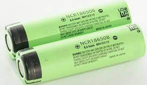 The 4.5 long grip features a leather wrap with switch and rech port set opposite each other. Test Of Panasonic Ncr18650b 3400mah Green
