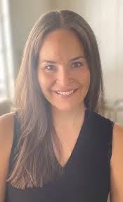 Elaine Ames's Instagram, Twitter & Facebook