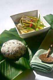 From The Garden To The Table Green Curry Tofu And Beans With Rice Tofu Green Curry Food Combining Ny Food