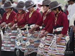 Tibetan traditional clothing | www ...