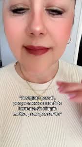 “Ponte linda para ti, para mirarte al espejo y sonreírle a tu  reflejo.”#parati#linda#siempre#vales#mucho